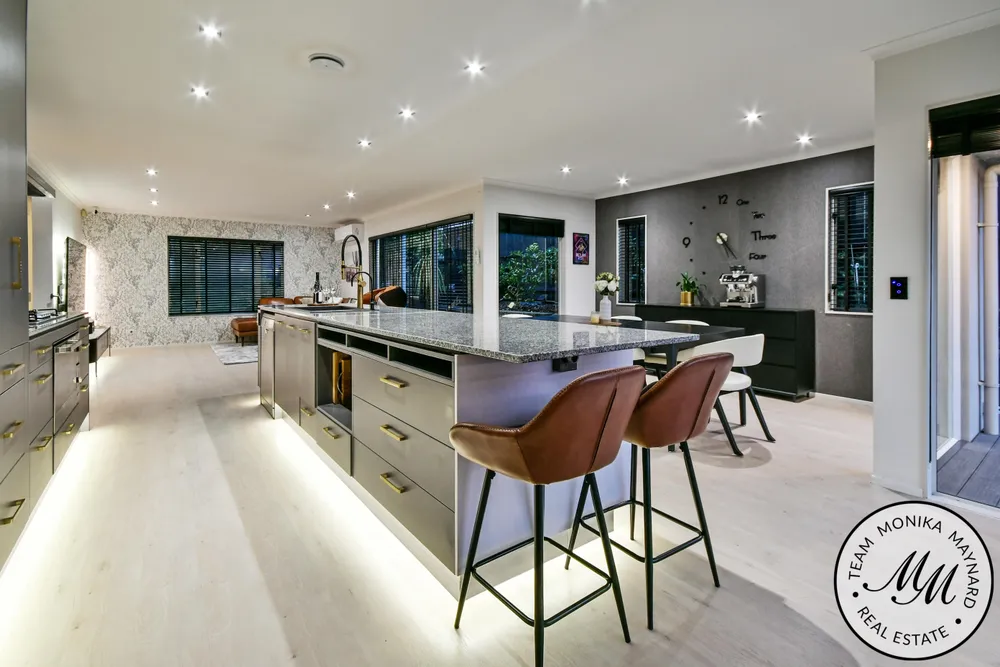 Photos of 9 Muirlea Drive