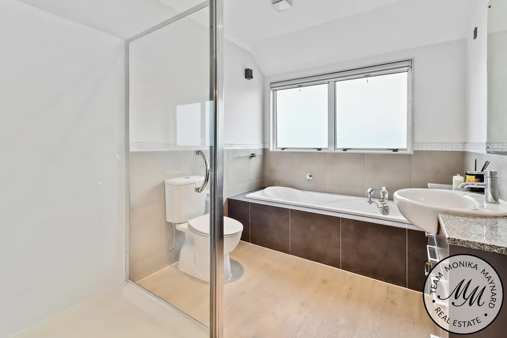 Photos of 9 Muirlea Drive