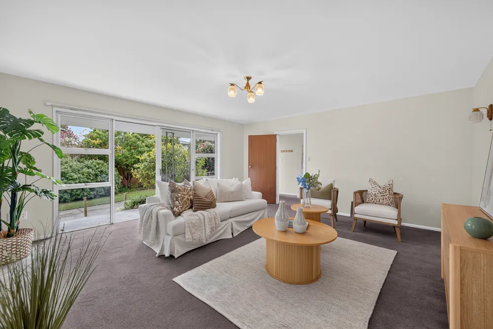 Photos of 20 Delaware Crescent