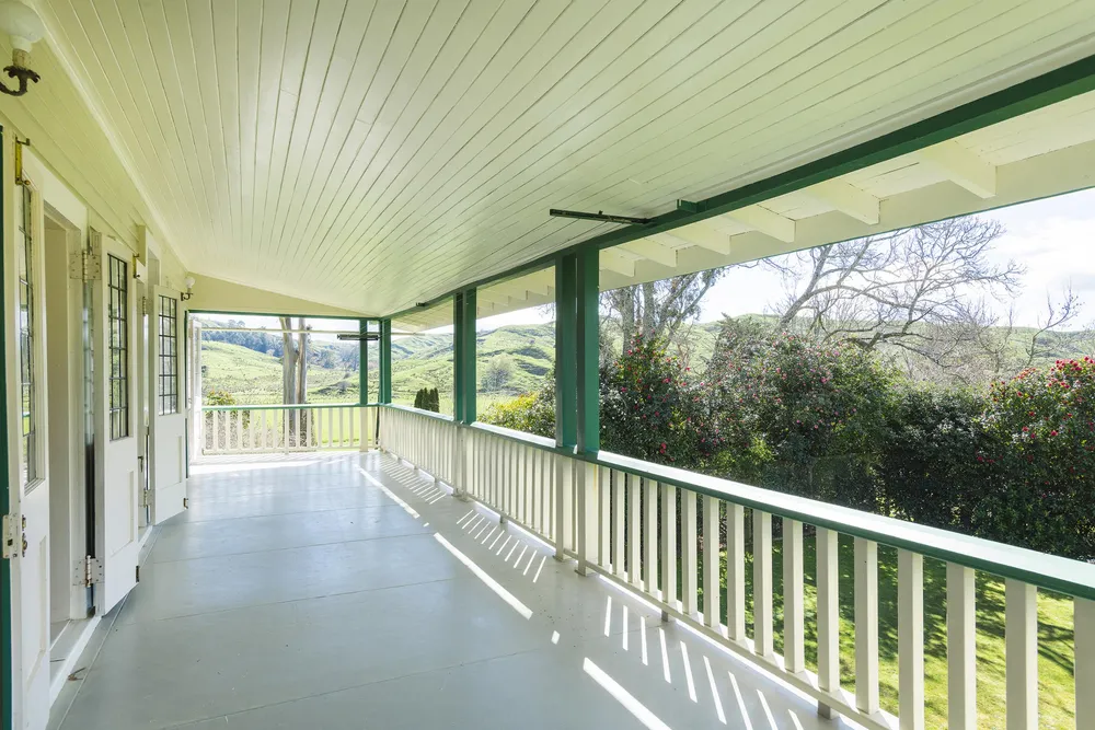 Photos of 1909 Tiniroto Road