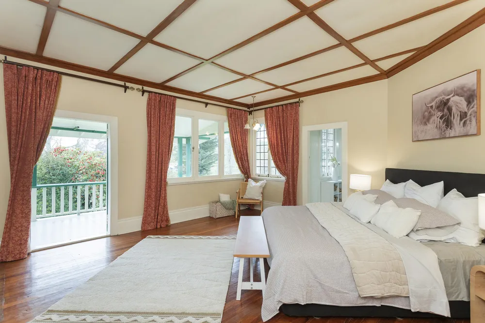 Photos of 1909 Tiniroto Road