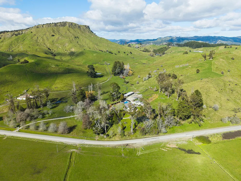 Photos of 1909 Tiniroto Road