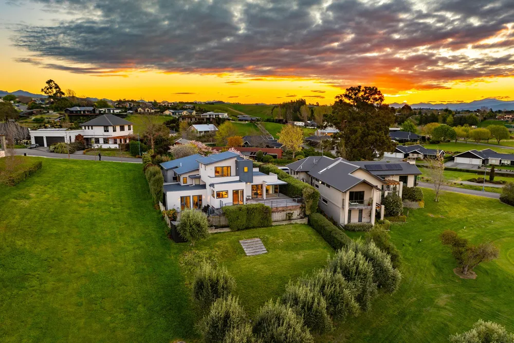 Photos of 17 Pine Hill Rise