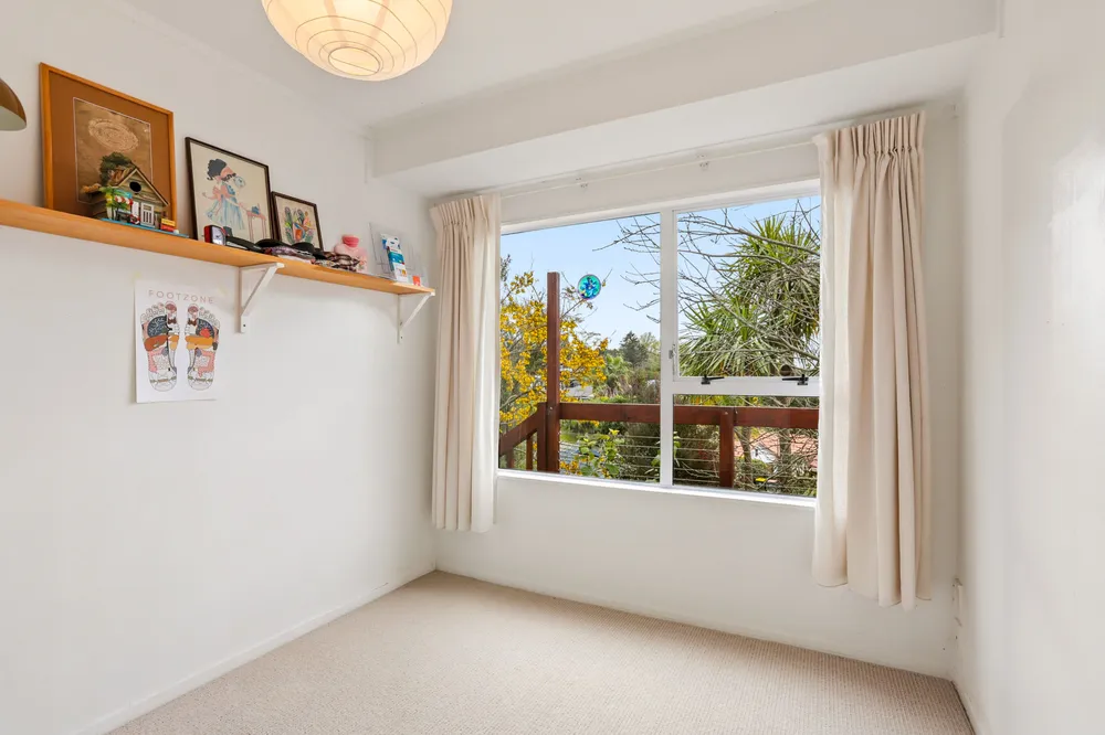 Photos of 109B Glengarry Road
