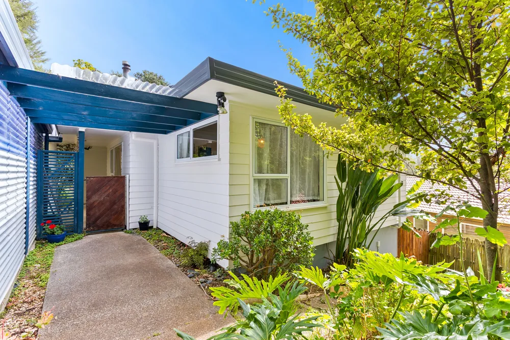 Photos of 109B Glengarry Road