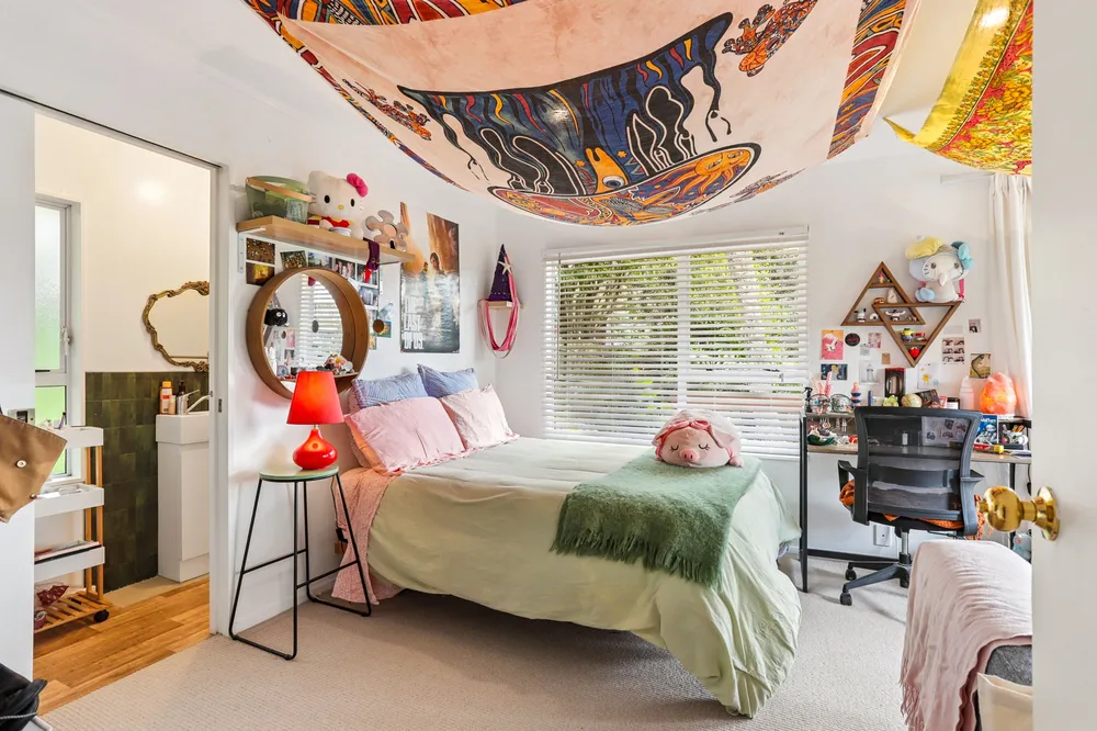 Photos of 109B Glengarry Road