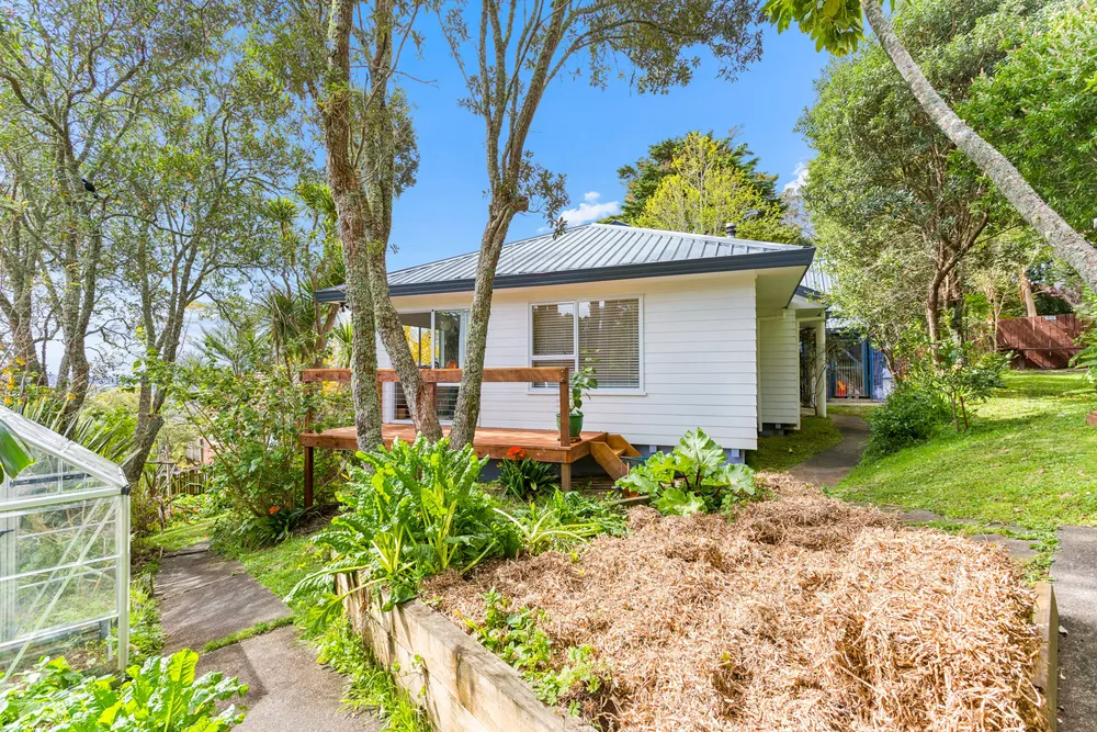 Photos of 109B Glengarry Road