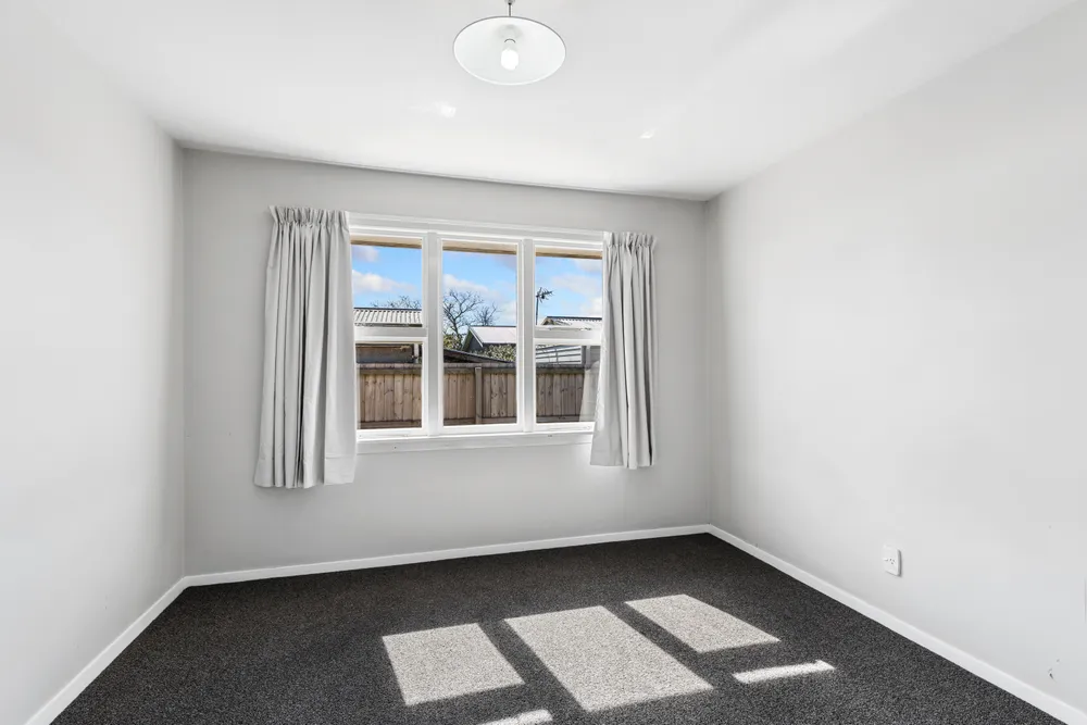 Photos of 17 Rollesby Street