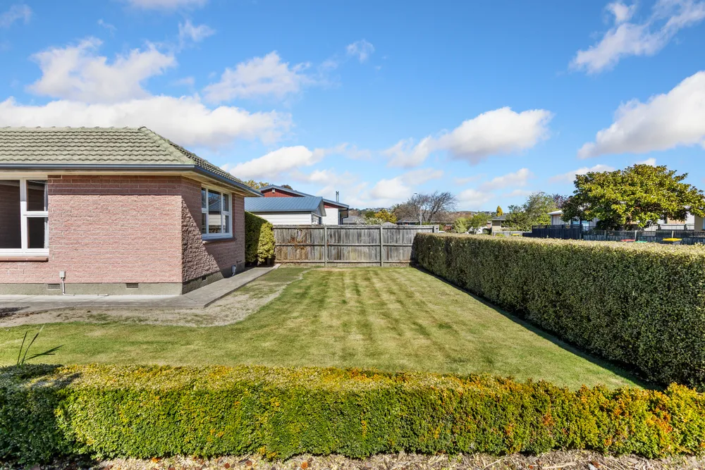 Photos of 17 Rollesby Street