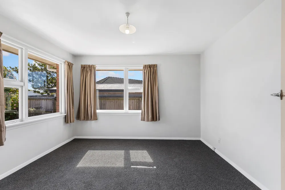Photos of 17 Rollesby Street