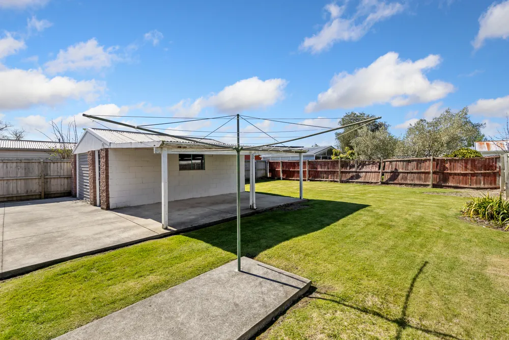 Photos of 17 Rollesby Street
