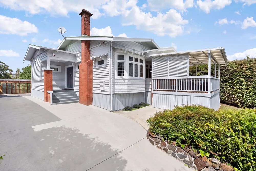 Photo of 77 Woodward Road, Mount Albert