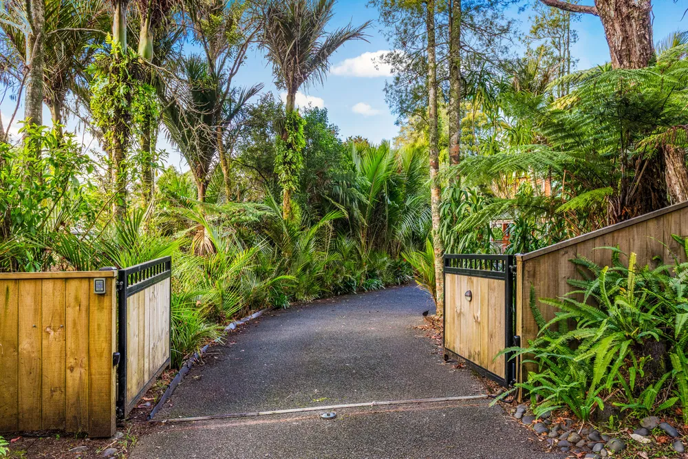 Photos of 212 Shaw Road