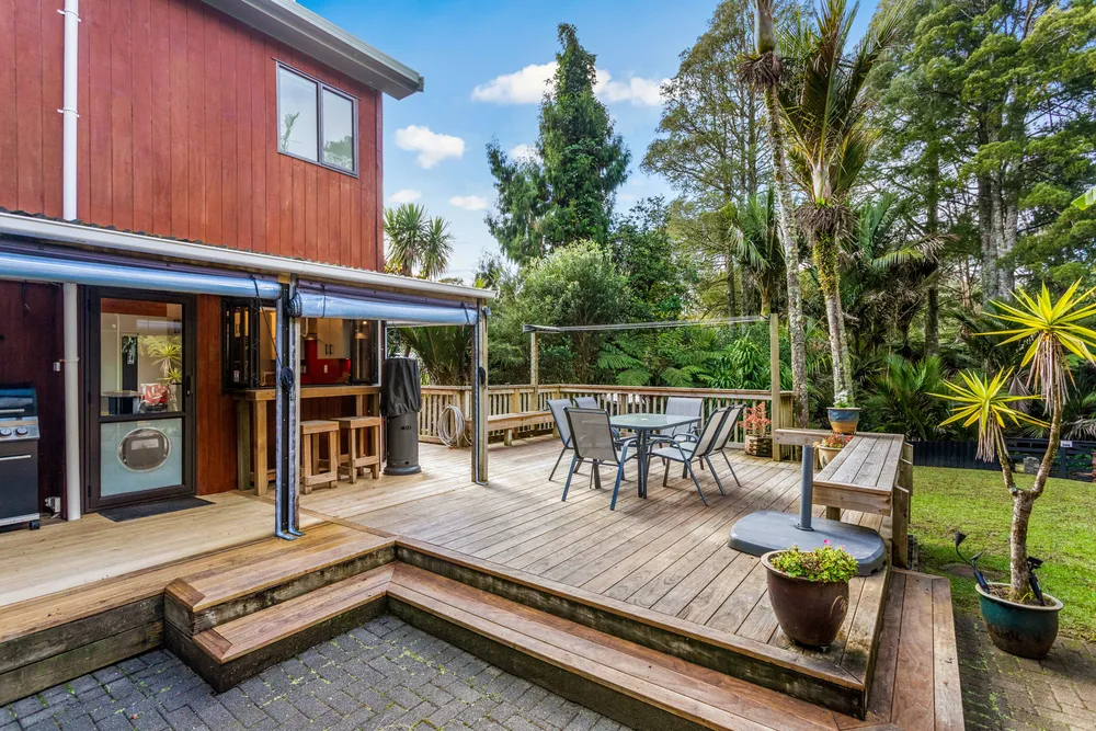 Photos of 212 Shaw Road