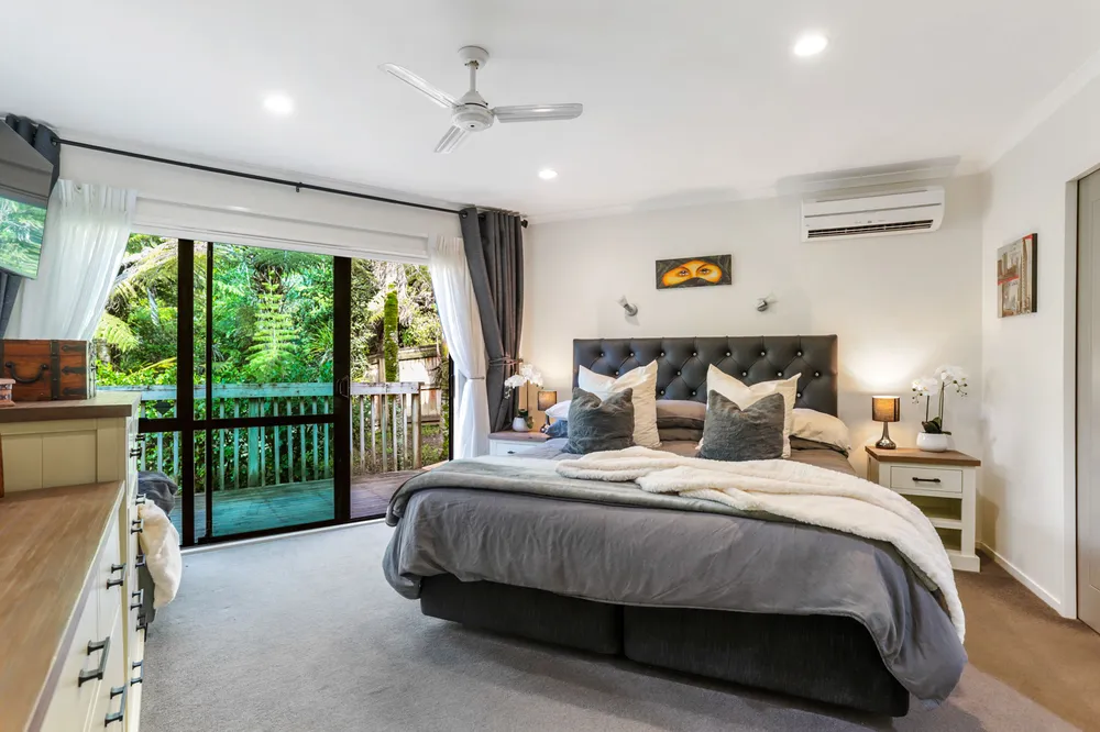 Photos of 212 Shaw Road