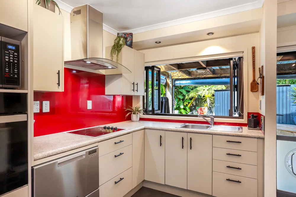 Photos of 212 Shaw Road