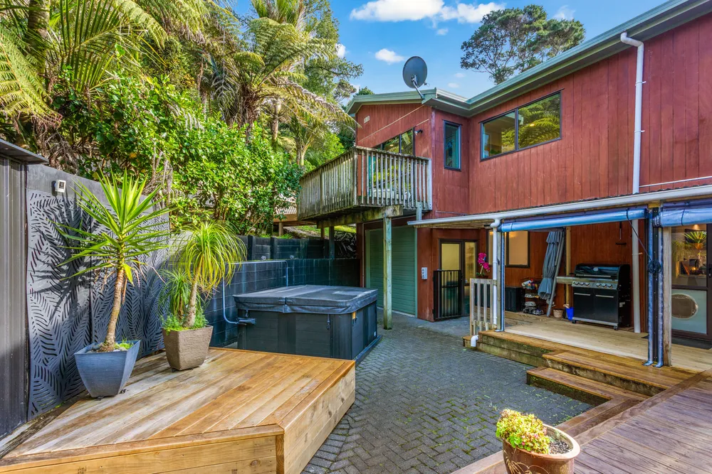 Photos of 212 Shaw Road