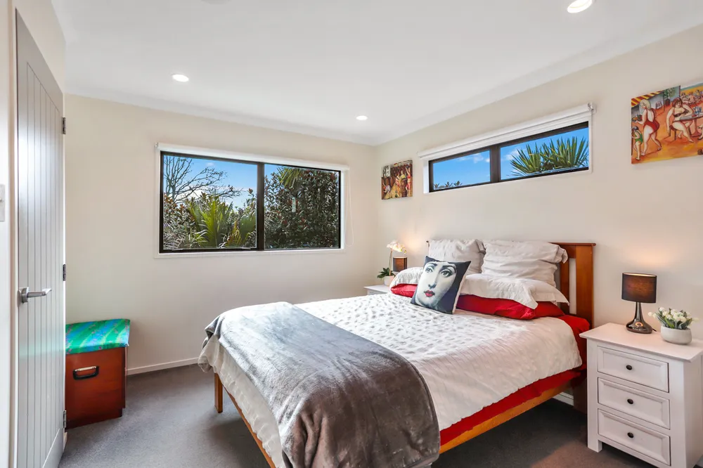 Photos of 212 Shaw Road