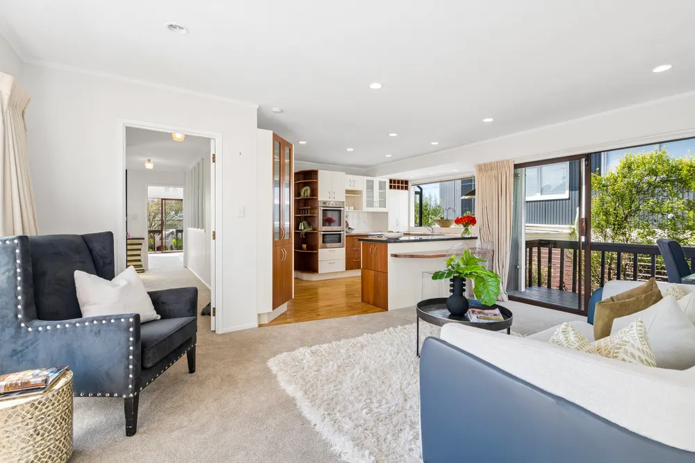 Photos of 174 Fisher Parade