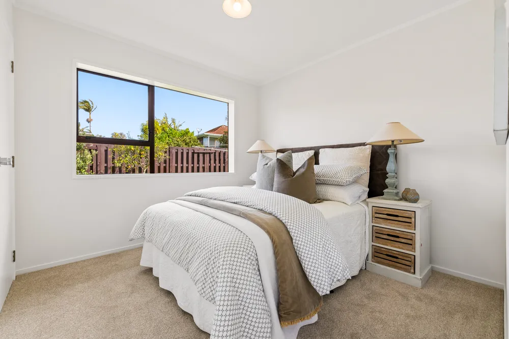 Photos of 174 Fisher Parade