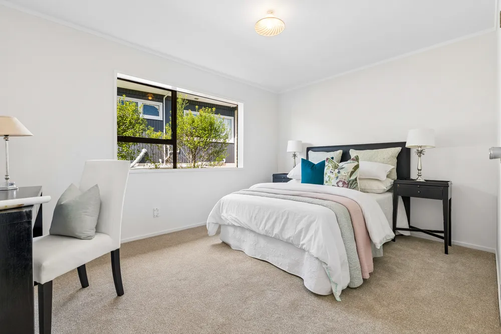 Photos of 174 Fisher Parade