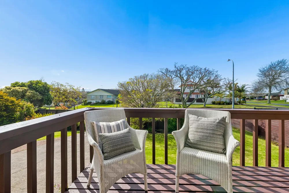 Photos of 174 Fisher Parade