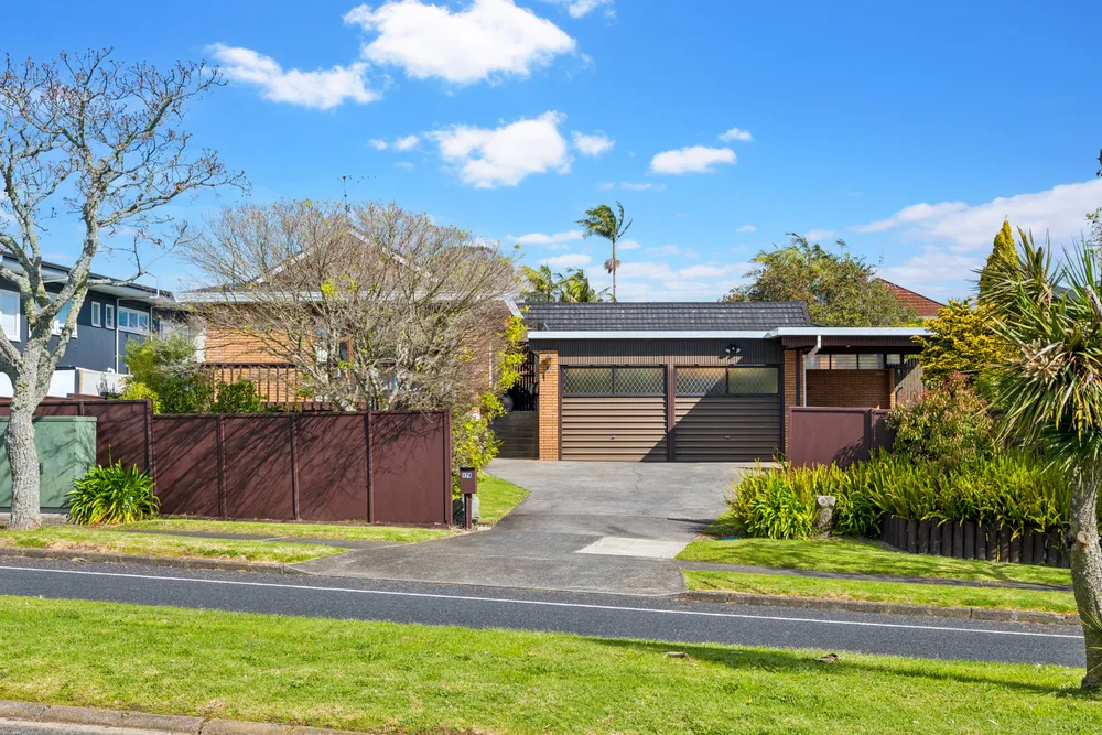 Photos of 174 Fisher Parade