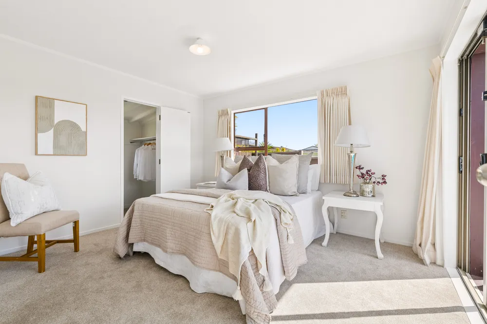 Photos of 174 Fisher Parade