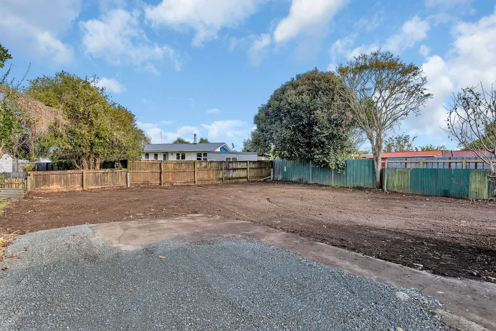 Photos of 24 Meadow Park Crescent