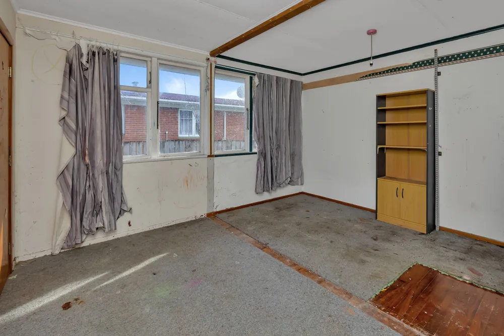 Photos of 24 Meadow Park Crescent