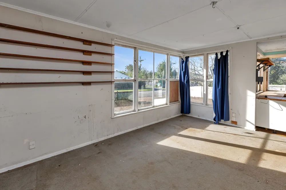 Photos of 24 Meadow Park Crescent