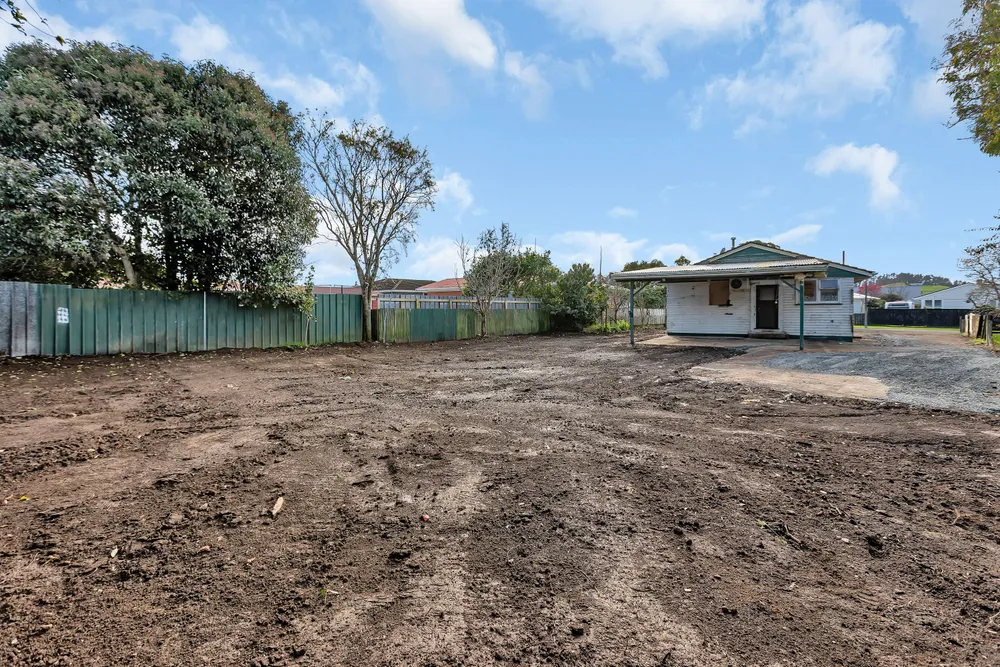 Photos of 24 Meadow Park Crescent