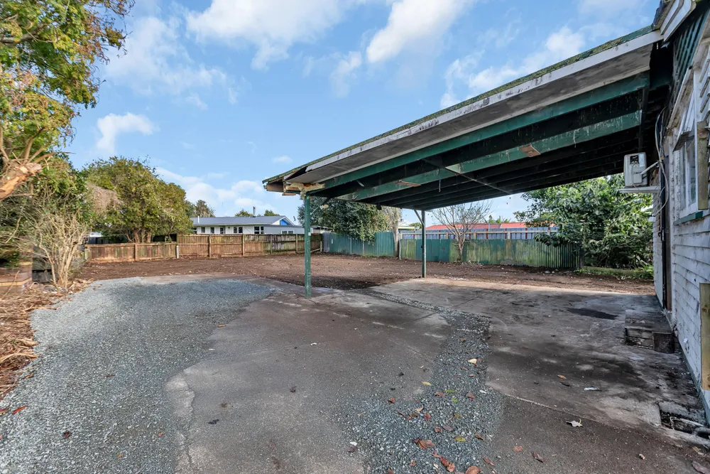 Photos of 24 Meadow Park Crescent