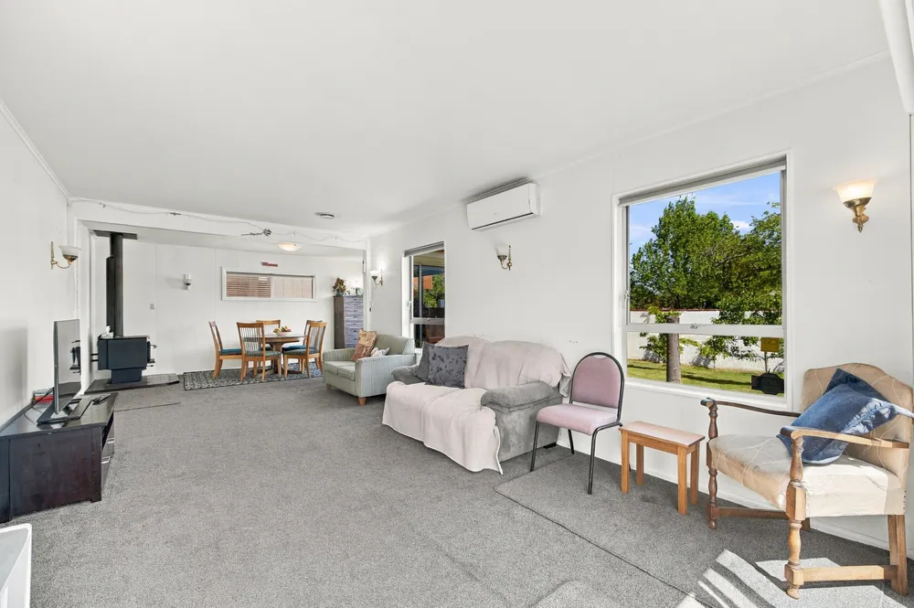 Photos of 72 Isleworth Road