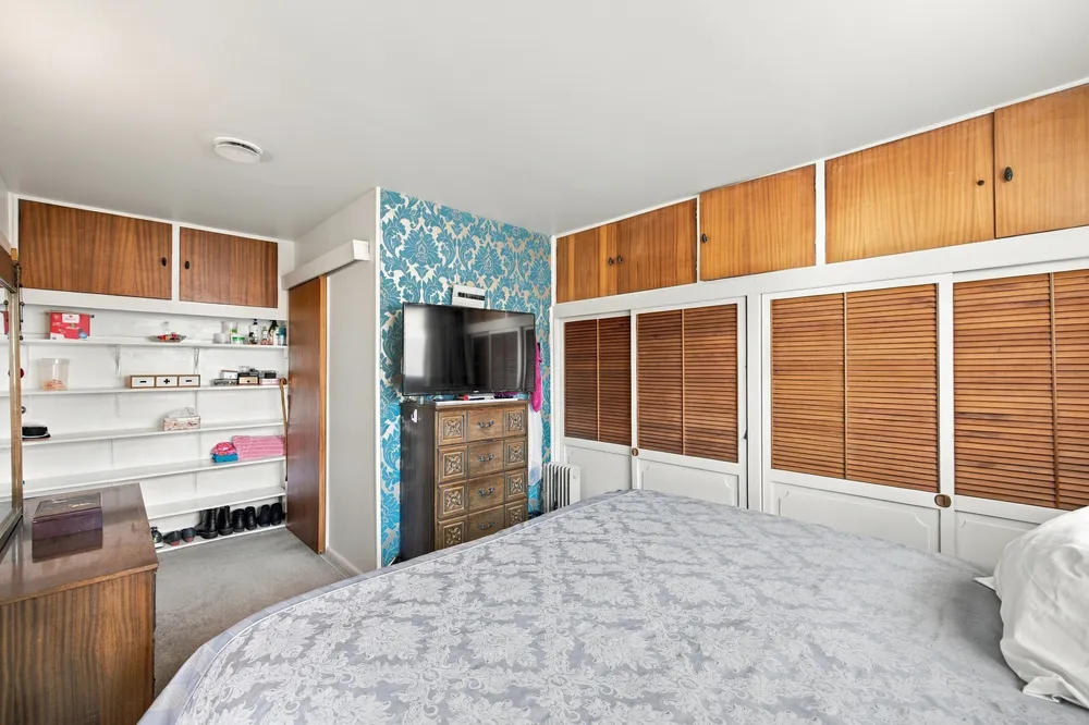 Photos of 72 Isleworth Road