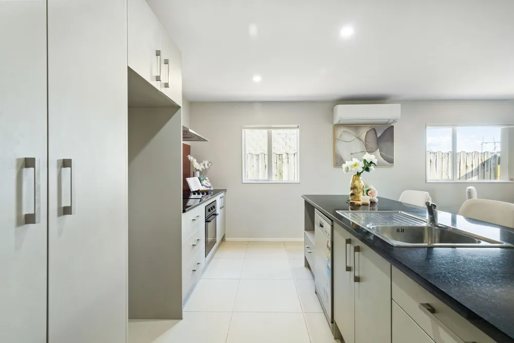 Photos of 48 Popokatea Drive