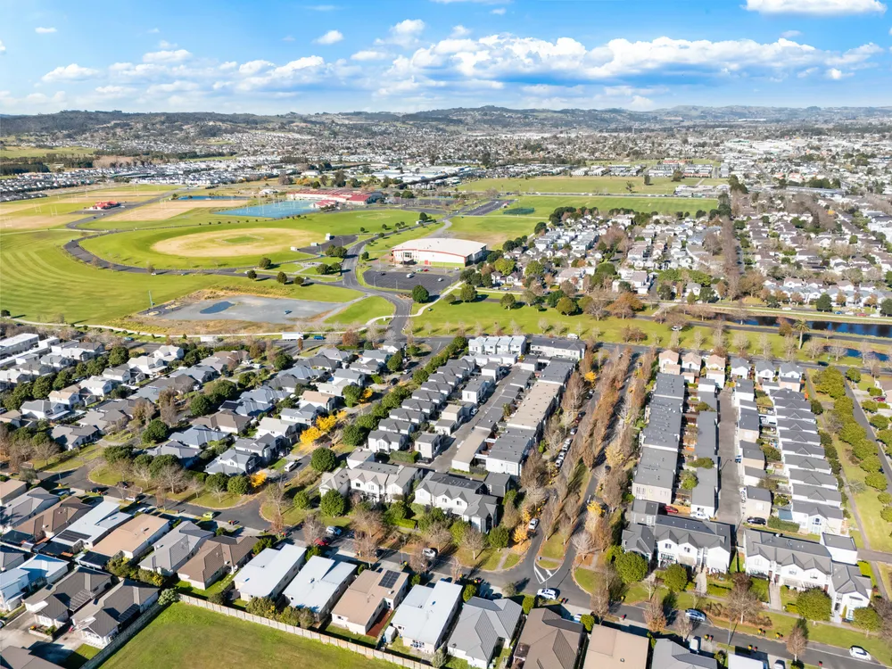 Photos of 48 Popokatea Drive