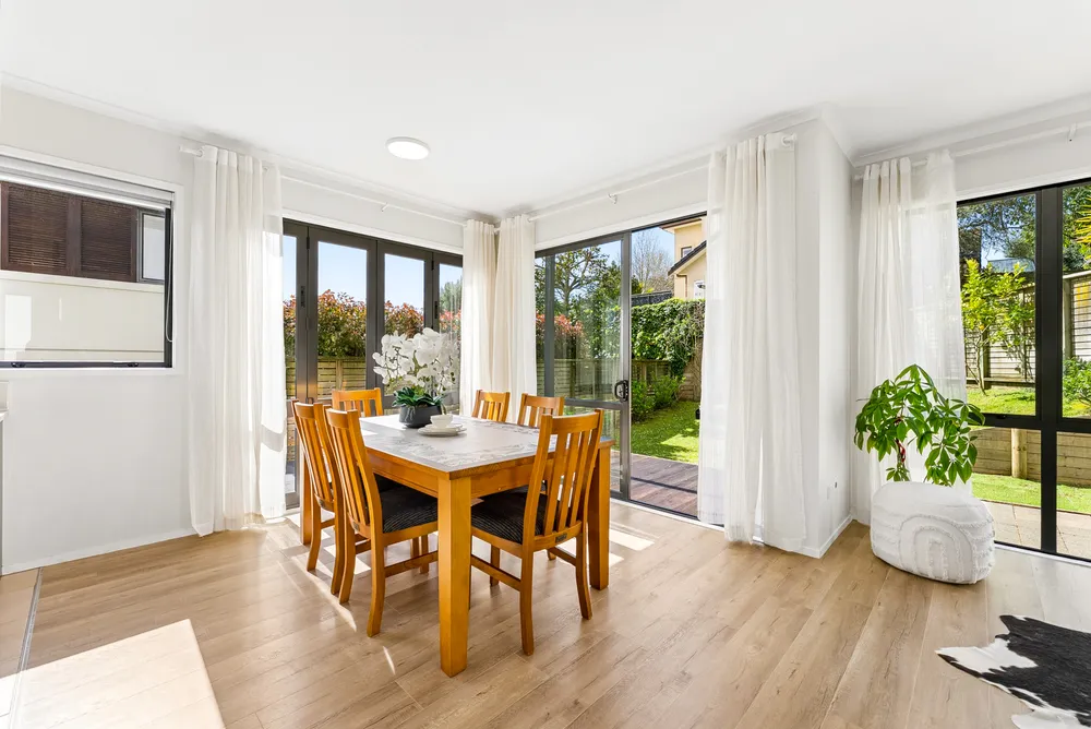 Photos of 6 Ashurst Lane