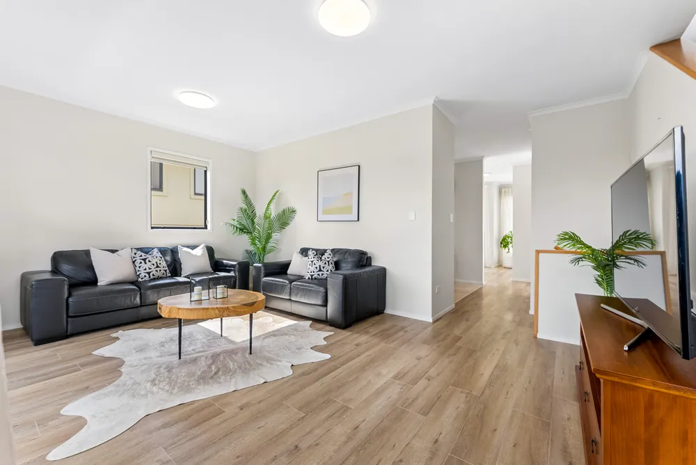 Photos of 6 Ashurst Lane