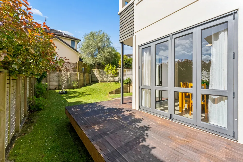 Photos of 6 Ashurst Lane