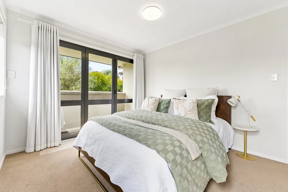 Photos of 6 Ashurst Lane