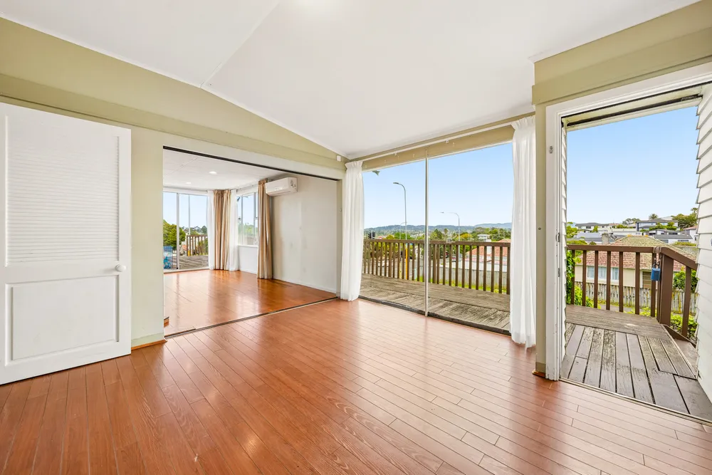 Photos of 62 Tiverton Road