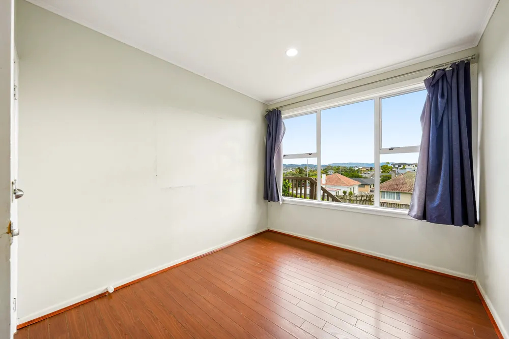 Photos of 62 Tiverton Road