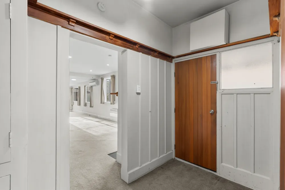 Photos of 31 Rosebery Street