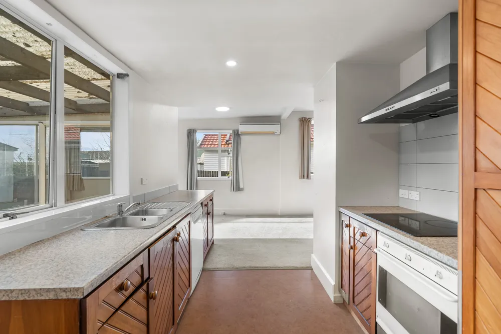 Photos of 31 Rosebery Street