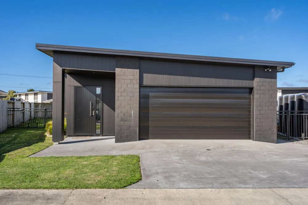 Photos of 2 Tupeia Lane