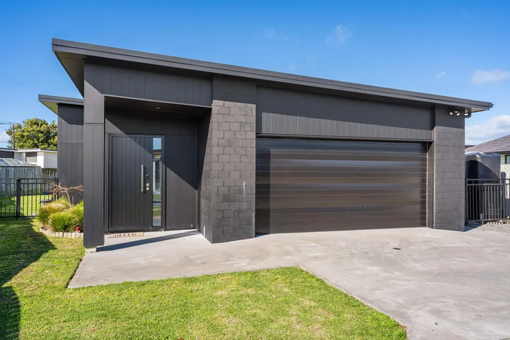 Photos of 2 Tupeia Lane