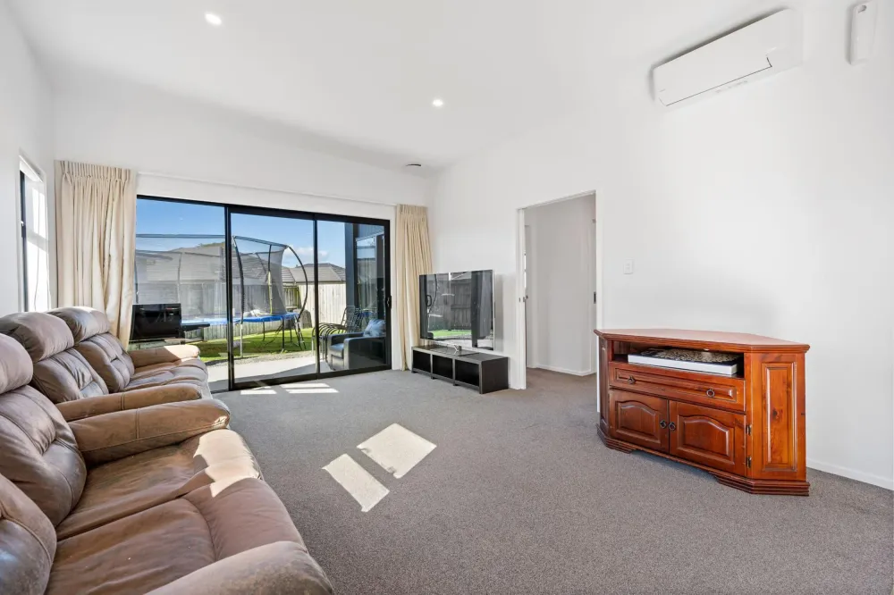 Photos of 2 Tupeia Lane