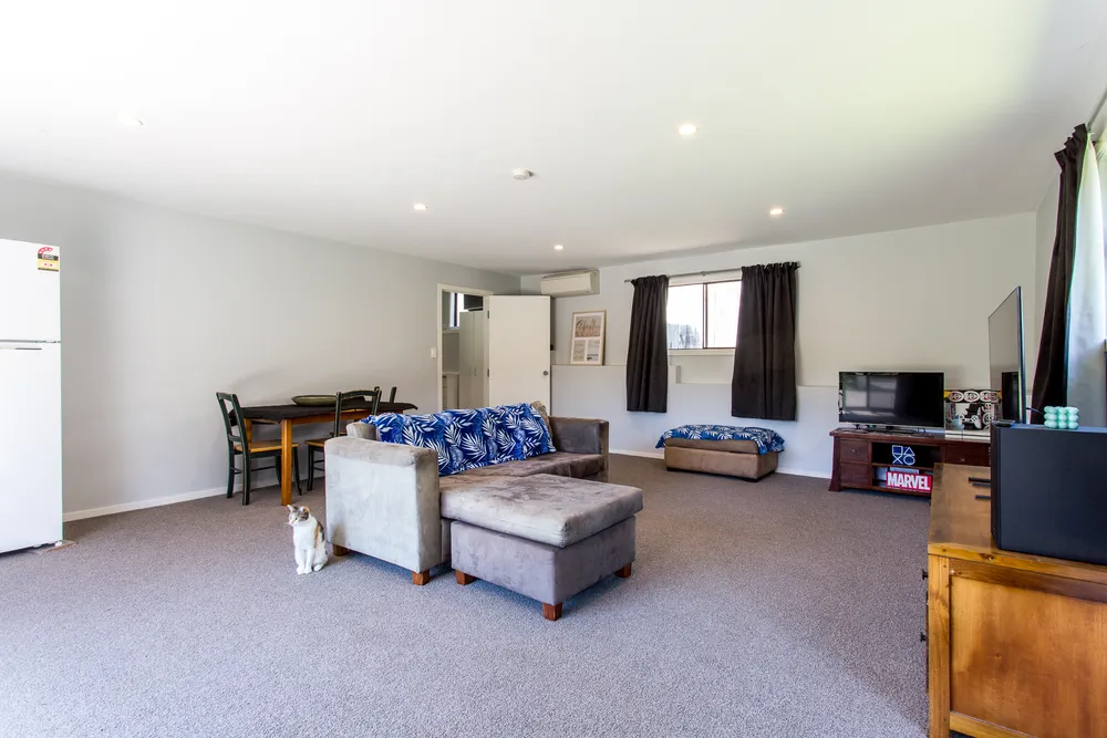 Photos of 1 Hellyers Street