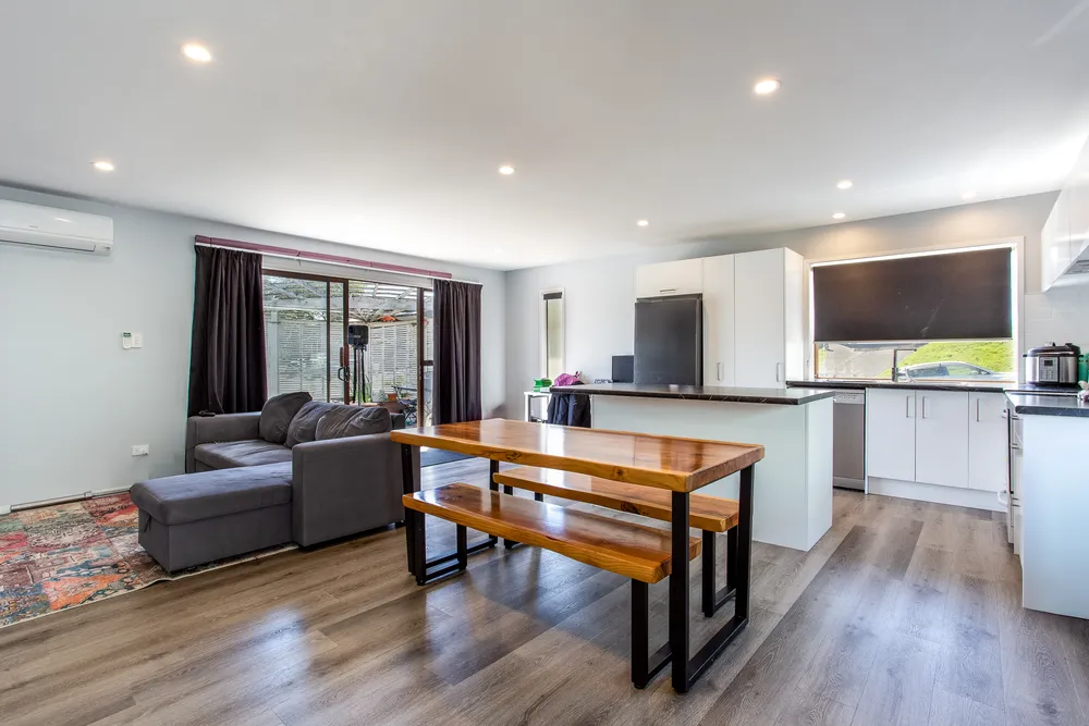 Photos of 1 Hellyers Street